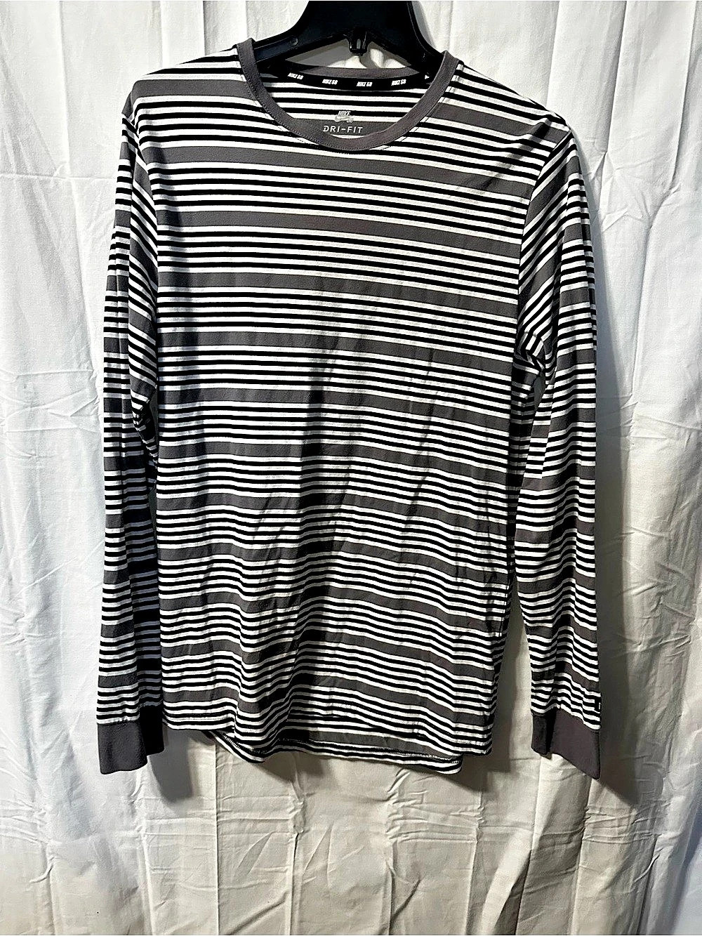 Nike SB Dri-Fit Striped Long Sleeve in Black & White Size Medium